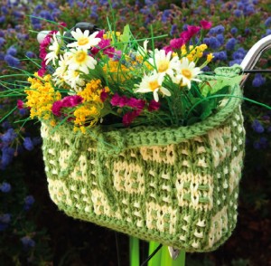 knit_bicycle_basket